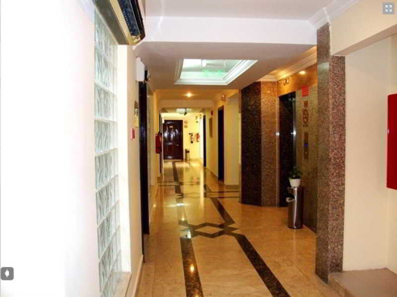 Al Muraqabat Plaza Hotel Apartments Дубай Экстерьер фото